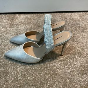NWOB pure navy silver and white heels